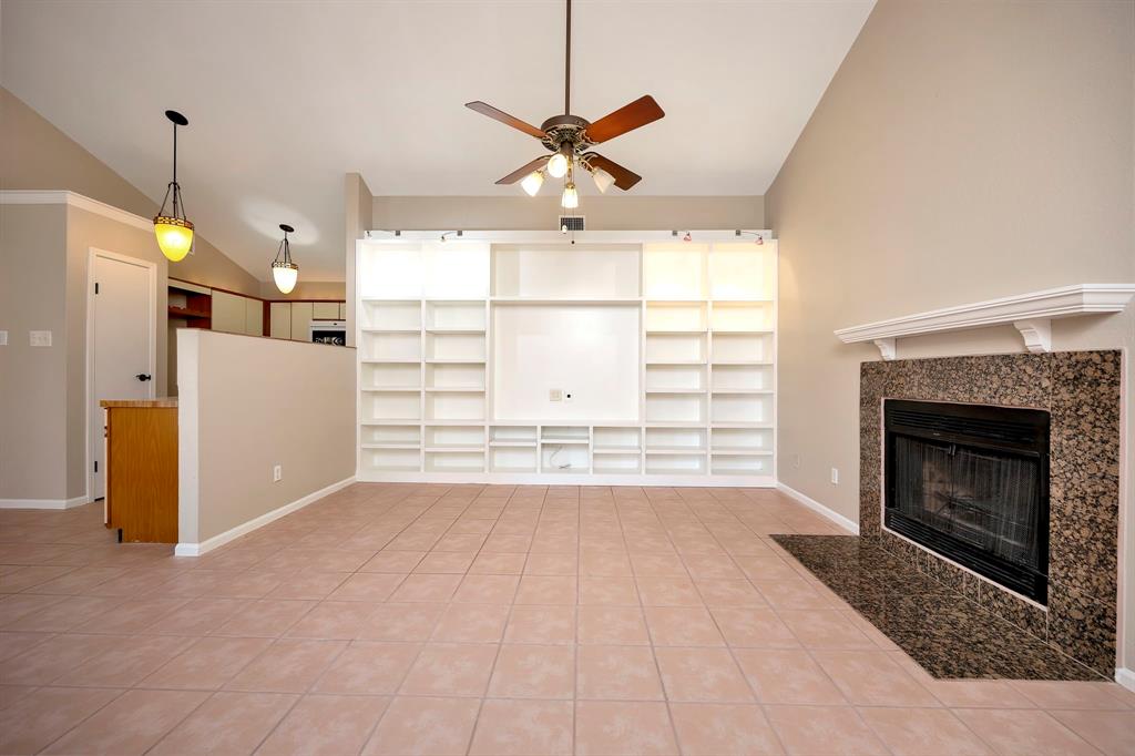 934 Mapleleaf Lane