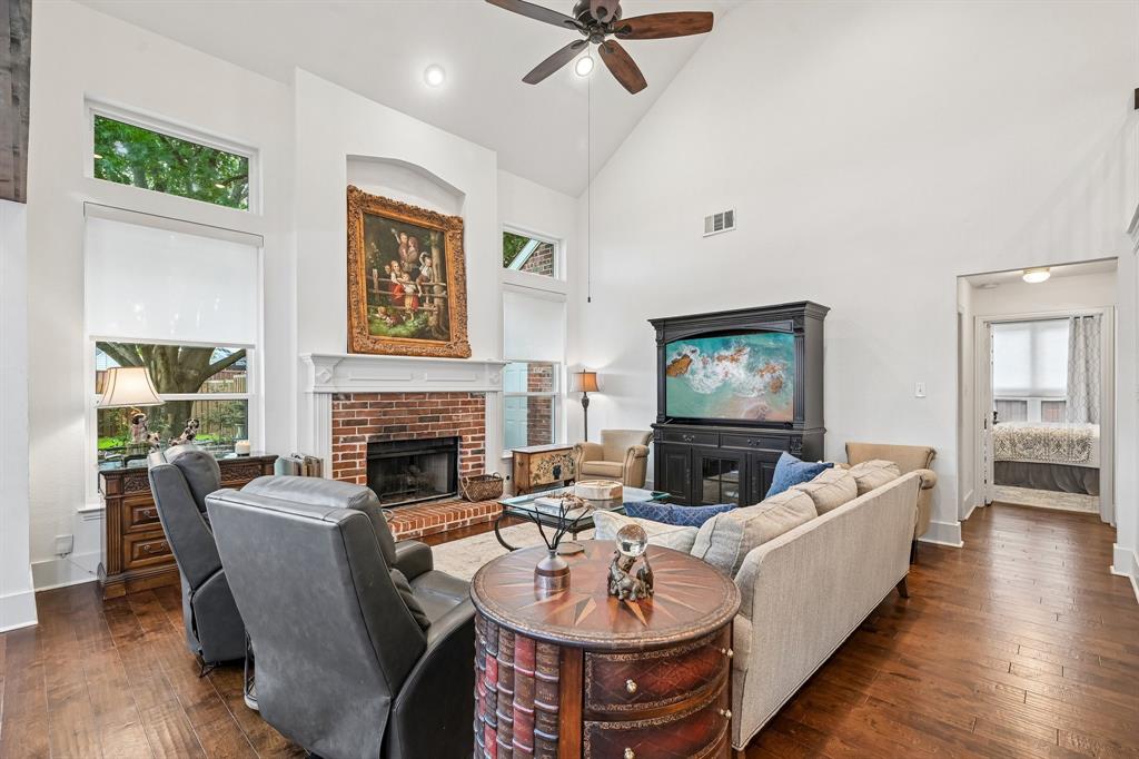 6404 Dakota Drive