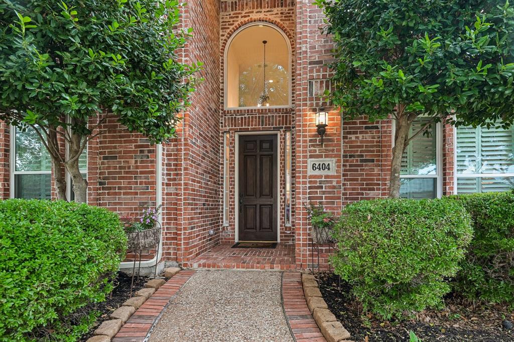 6404 Dakota Drive