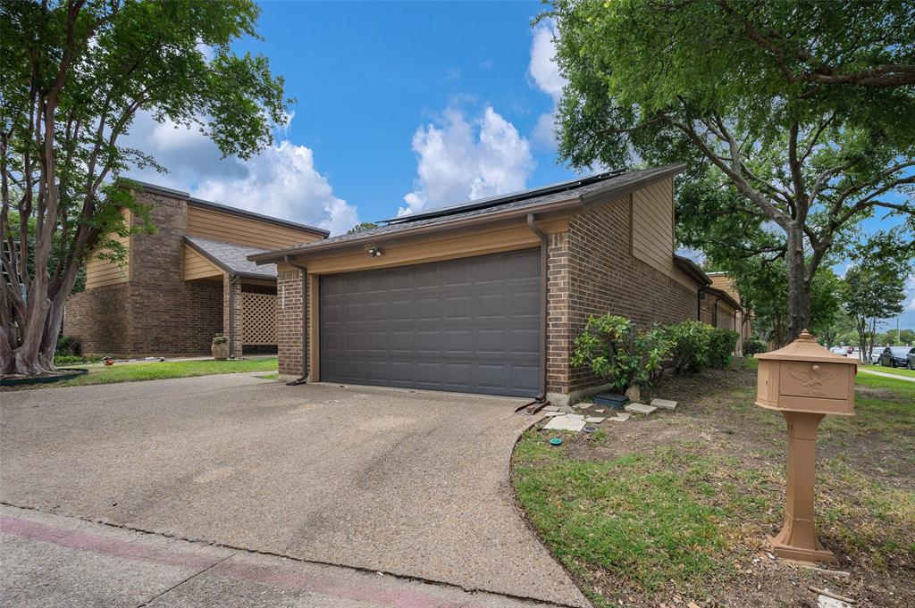 3202 Silent Oak