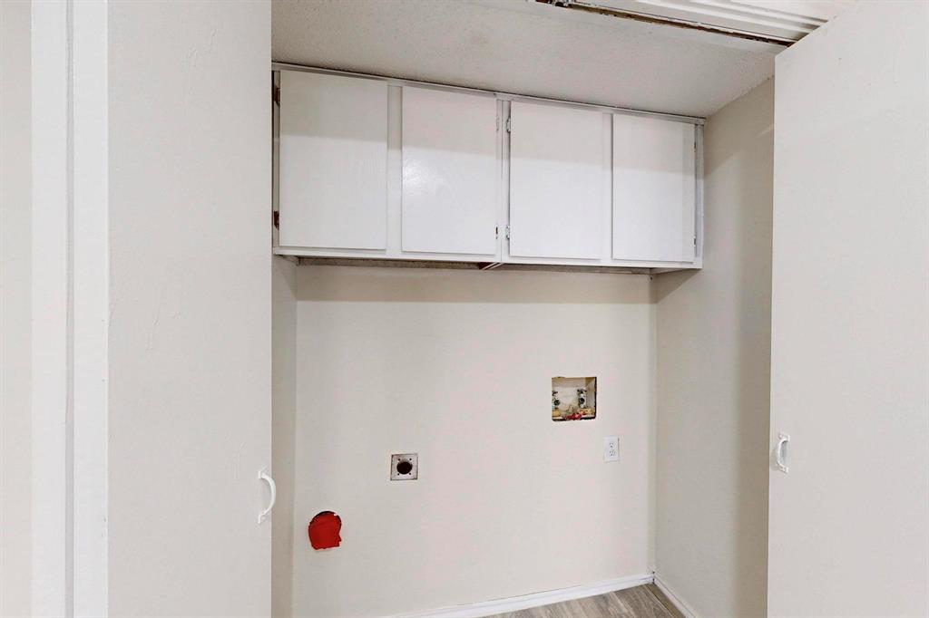 Royal Lane Highlands Condos - Residential Lease