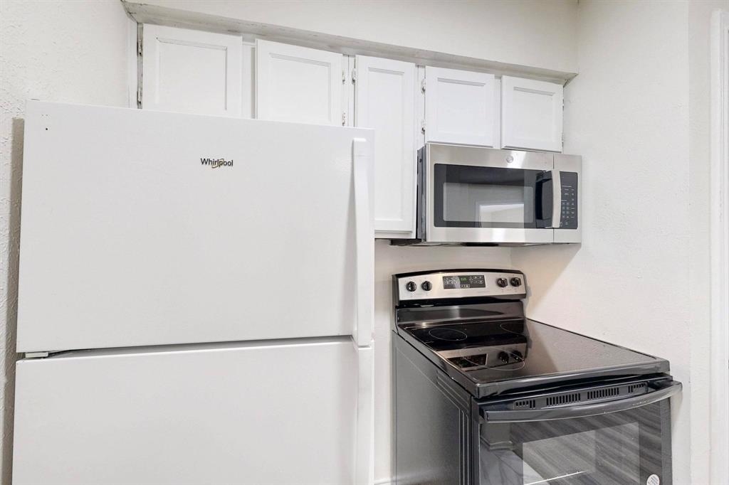 Royal Lane Highlands Condos - Residential Lease