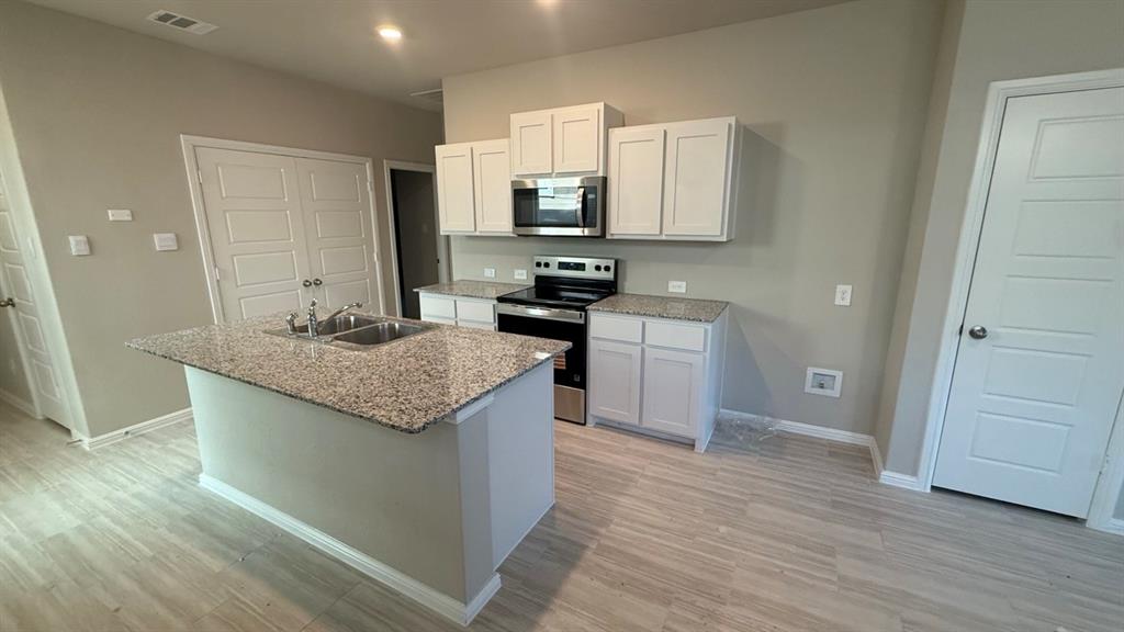 3113 PECAN FARM Lane