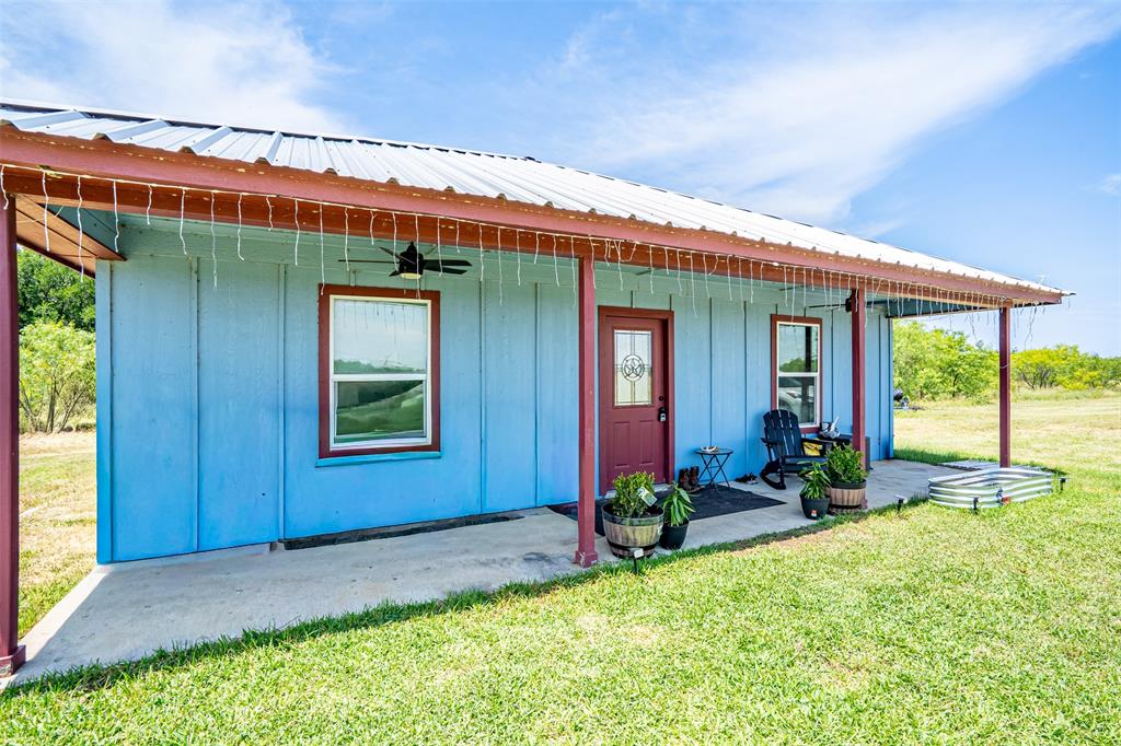 166 Private Road 1404
