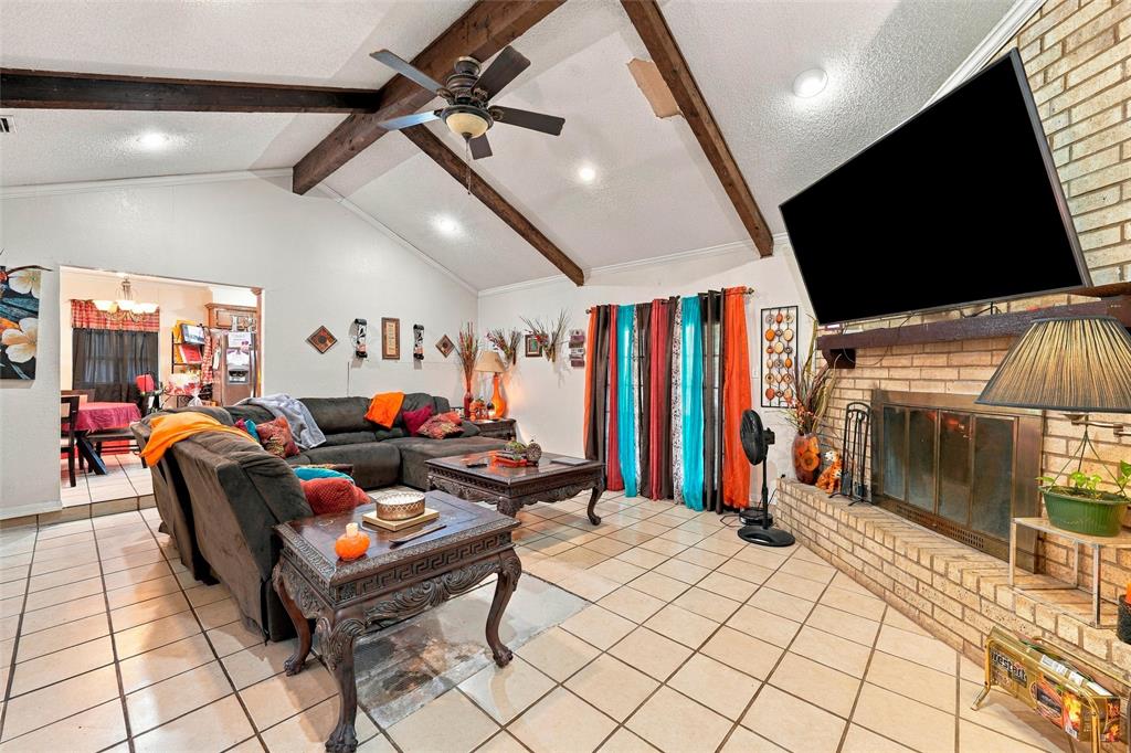 Photo of 301 Brenda Drive, Hewitt, TX 76643 (MLS # 21403841)