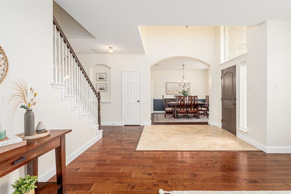 210 Windsong Way