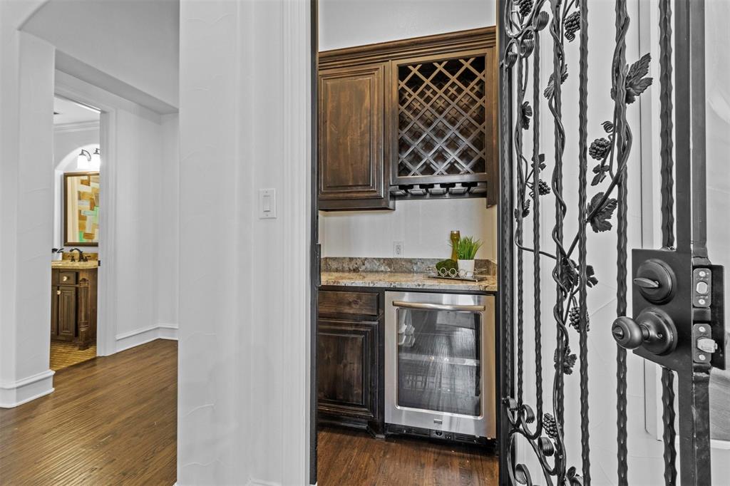 Manors At Waterford The - Residential