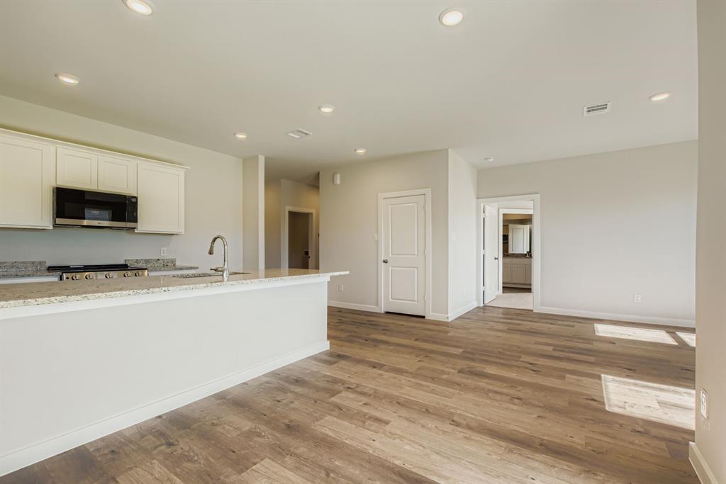 Middlefield Village - Residential