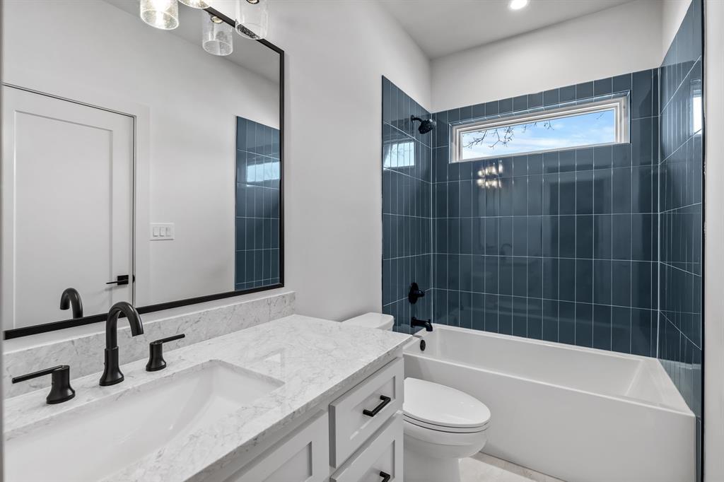 NORTH DAVILLA DRIVE ESTATES - Residential