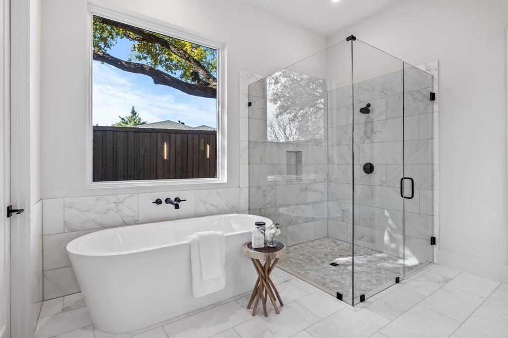 NORTH DAVILLA DRIVE ESTATES - Residential