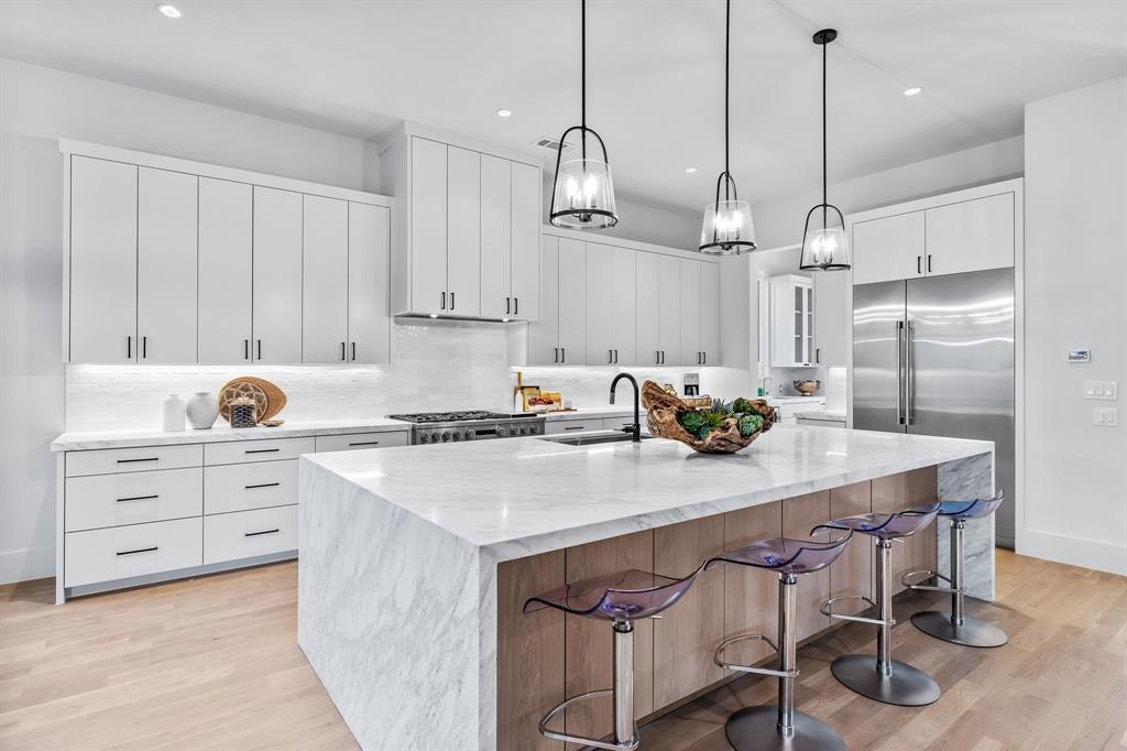 NORTH DAVILLA DRIVE ESTATES - Residential