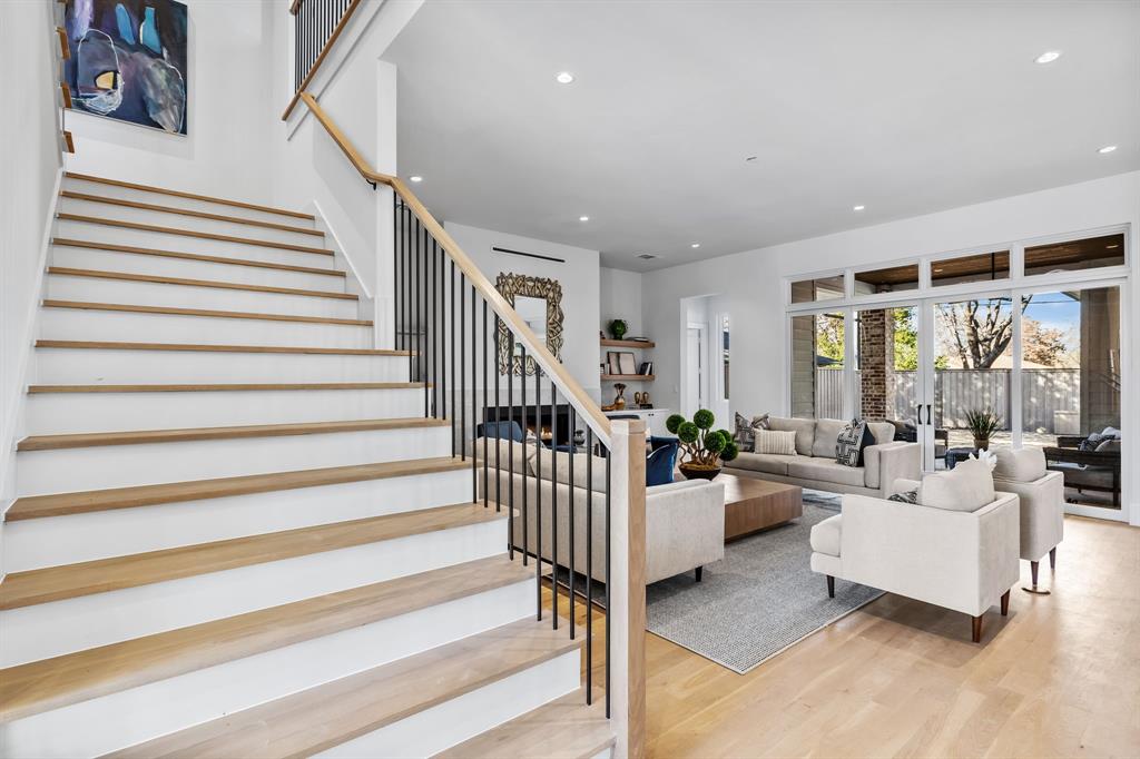 NORTH DAVILLA DRIVE ESTATES - Residential