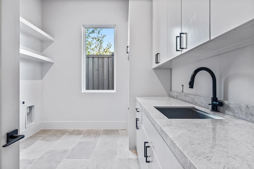 NORTH DAVILLA DRIVE ESTATES - Residential