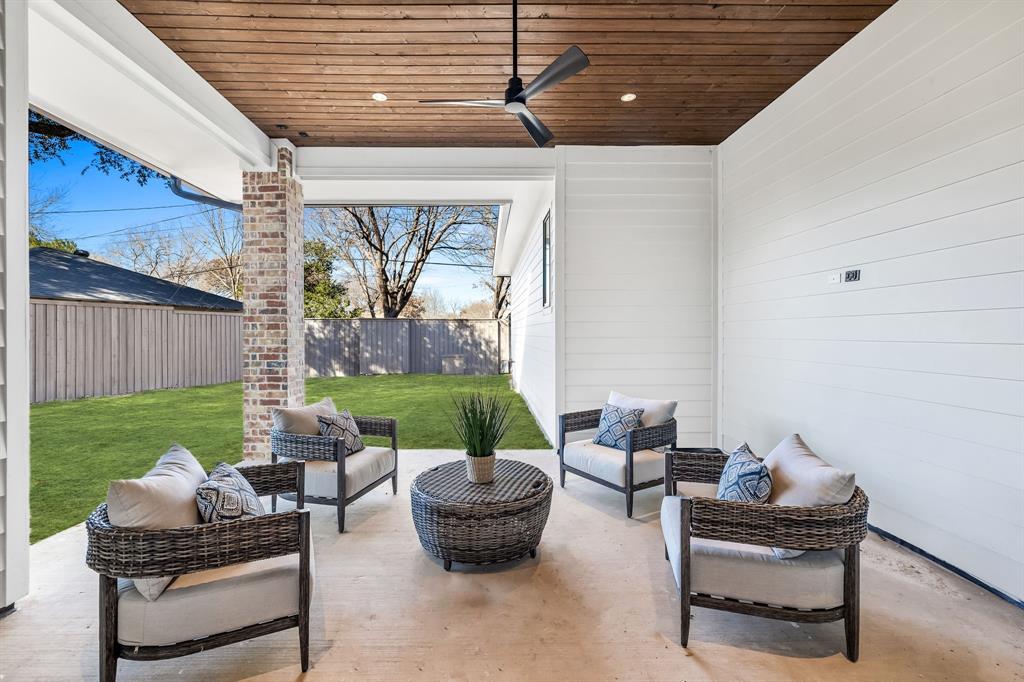 NORTH DAVILLA DRIVE ESTATES - Residential