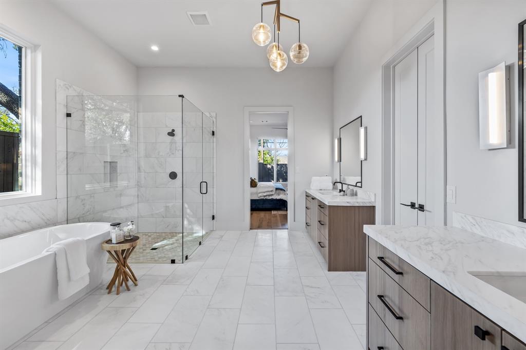 NORTH DAVILLA DRIVE ESTATES - Residential