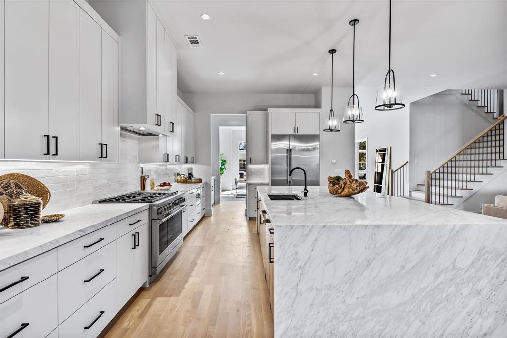 NORTH DAVILLA DRIVE ESTATES - Residential