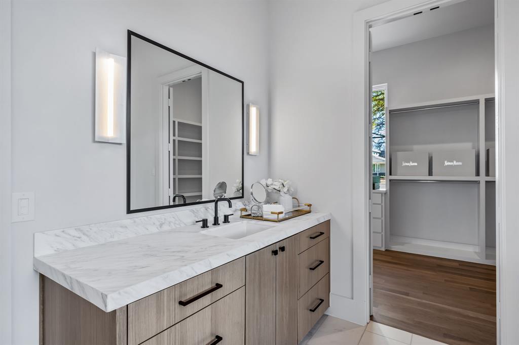 NORTH DAVILLA DRIVE ESTATES - Residential