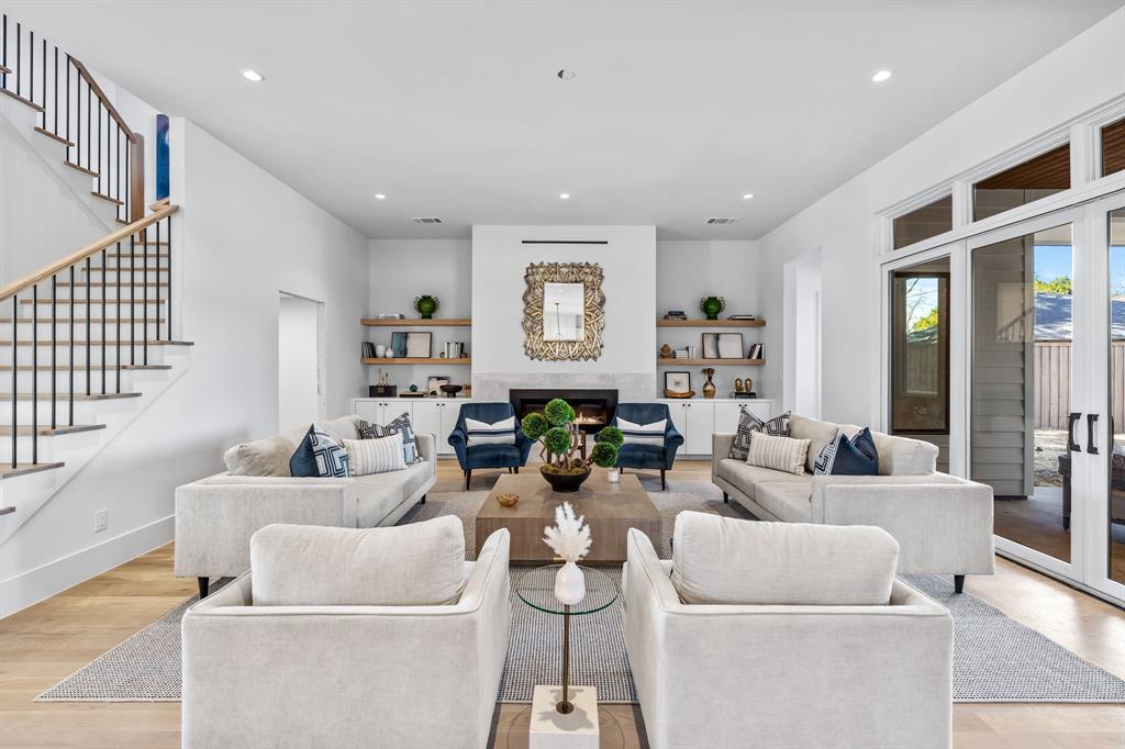 NORTH DAVILLA DRIVE ESTATES - Residential