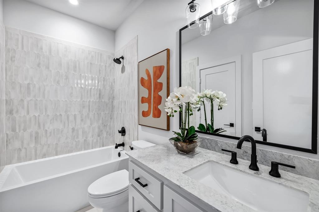 NORTH DAVILLA DRIVE ESTATES - Residential