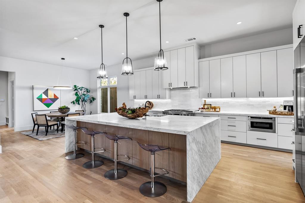 NORTH DAVILLA DRIVE ESTATES - Residential