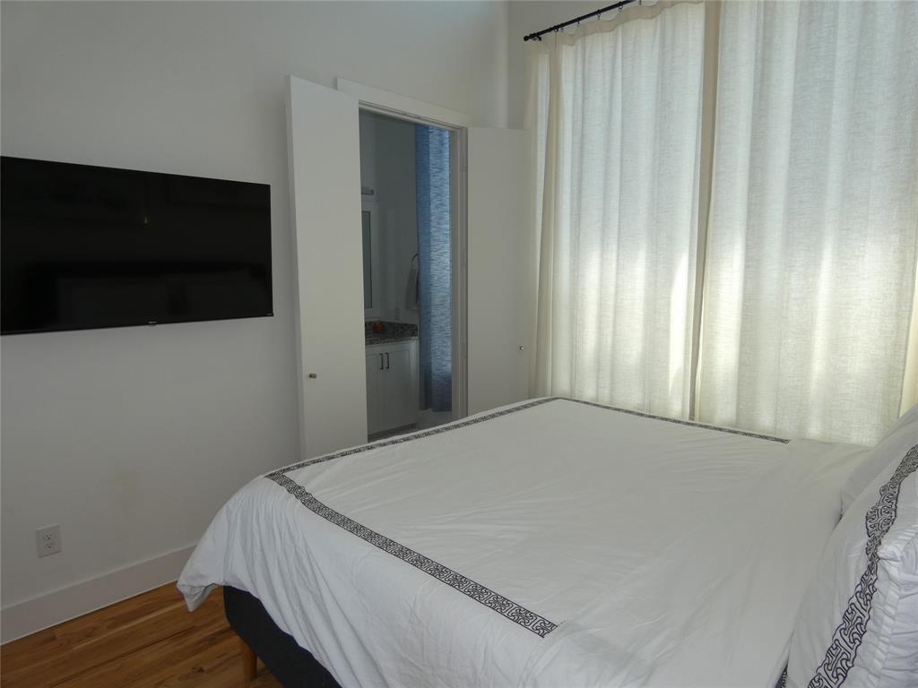 2317 Moser Condo - Residential Lease