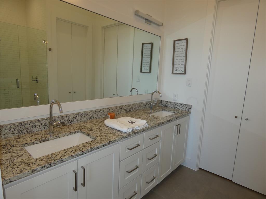 2317 Moser Condo - Residential Lease