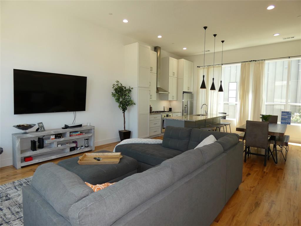 2317 Moser Condo - Residential Lease