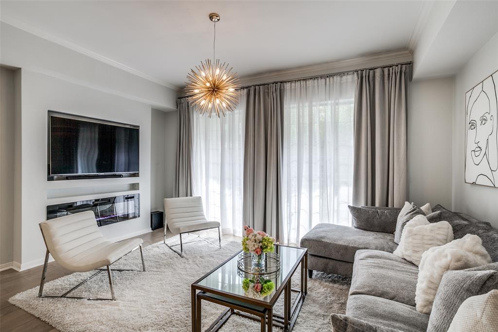 3225 Turtle Creek Boulevard 220