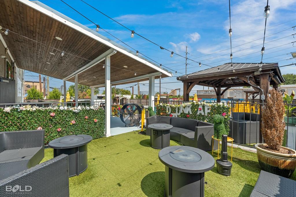 Howells Sub - Commercial Sale