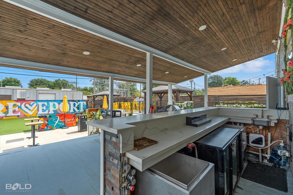 Howells Sub - Commercial Sale