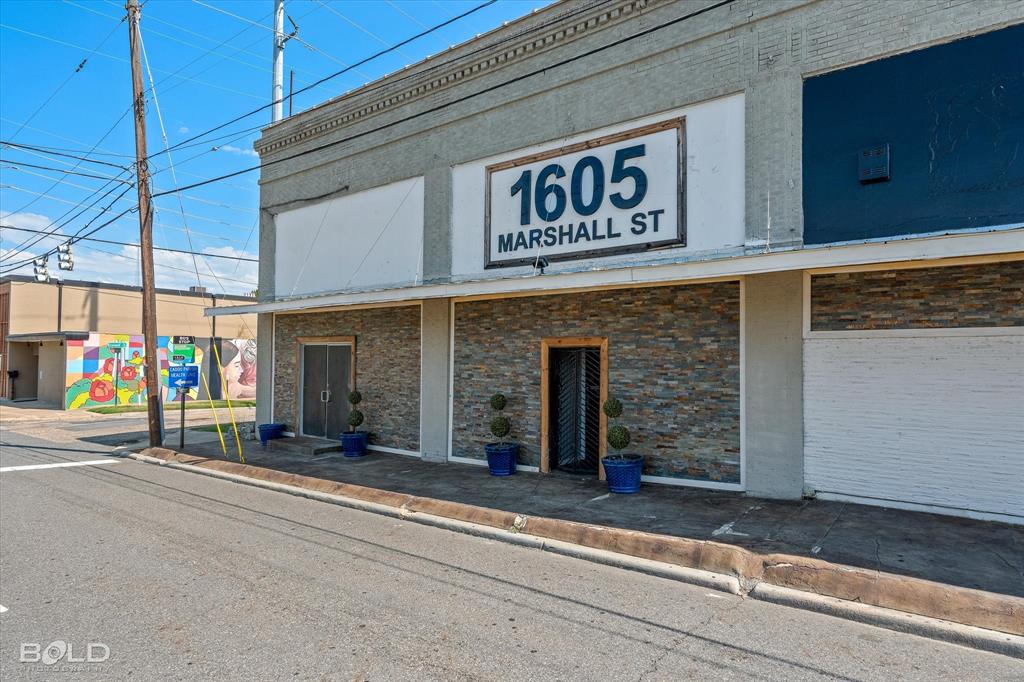 Howells Sub - Commercial Sale