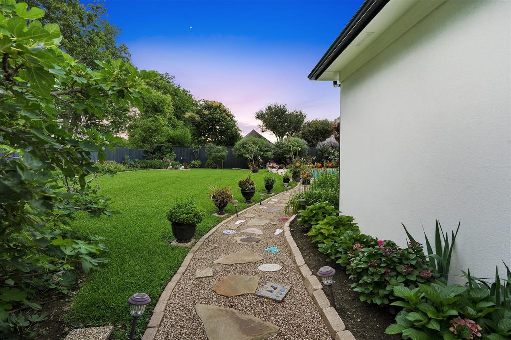 107 Nob Hill Lane