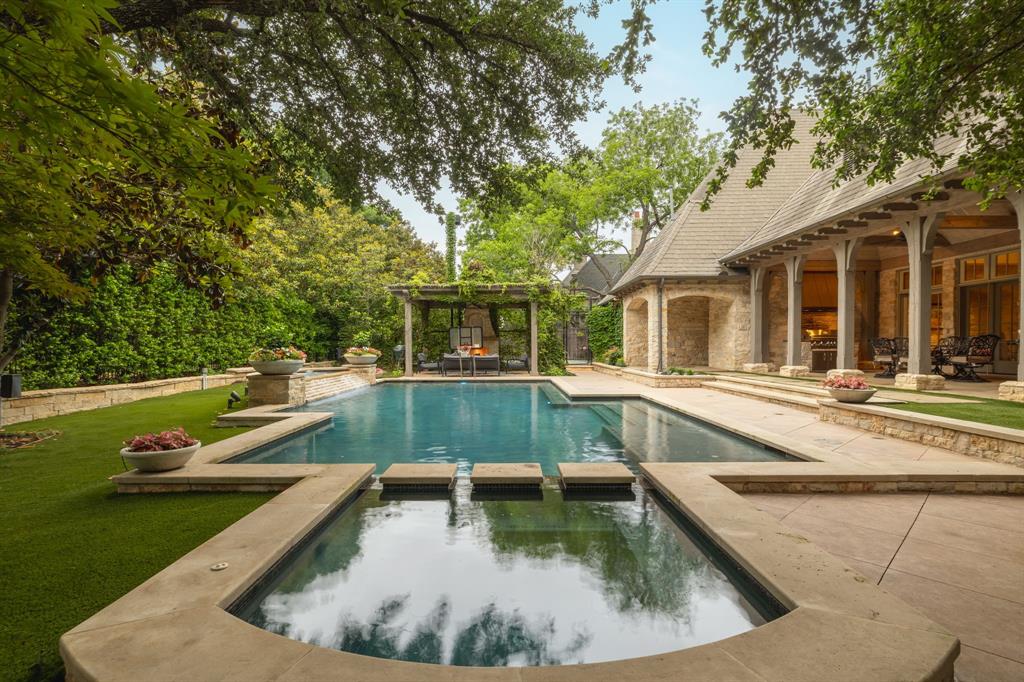 Glen Abbey - Residential