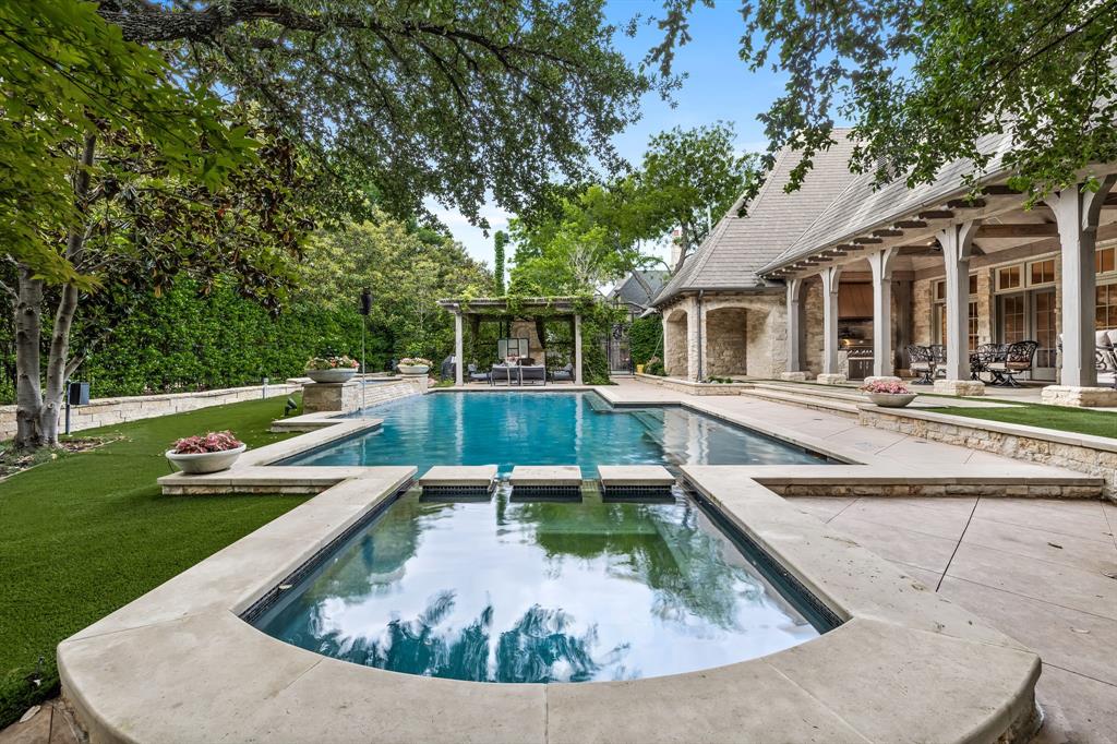 Glen Abbey - Residential