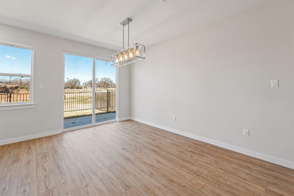 TARLETON CROSSINGS - Commercial Sale