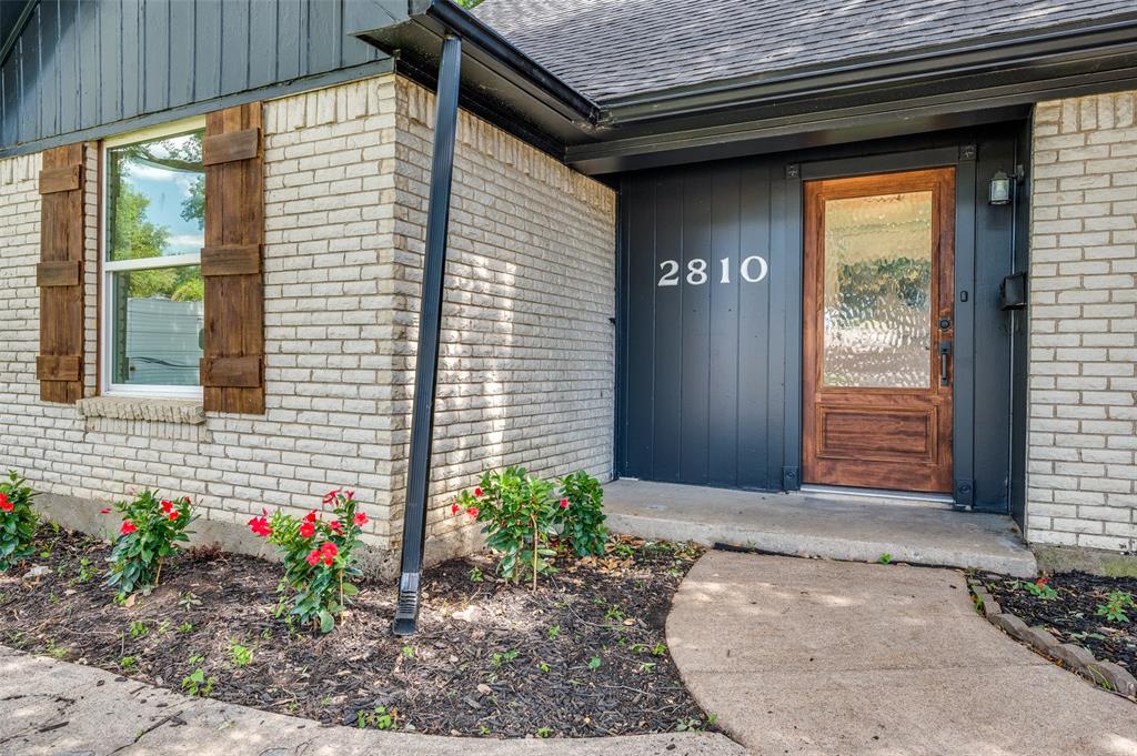 2810 Sunny Hill Lane