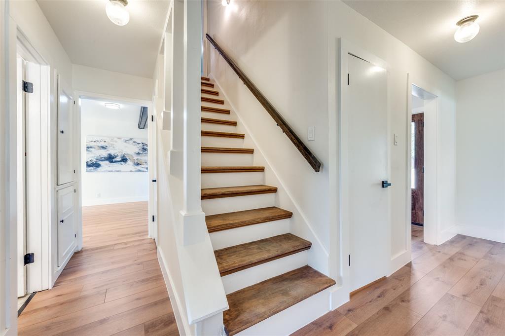 2810 Sunny Hill Lane