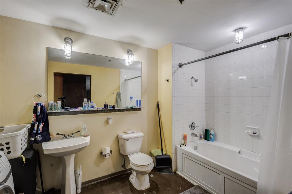 Soco Urban Loft Condo - Residential