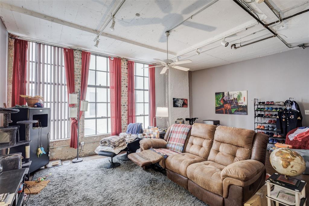 1122 Jackson Street 214