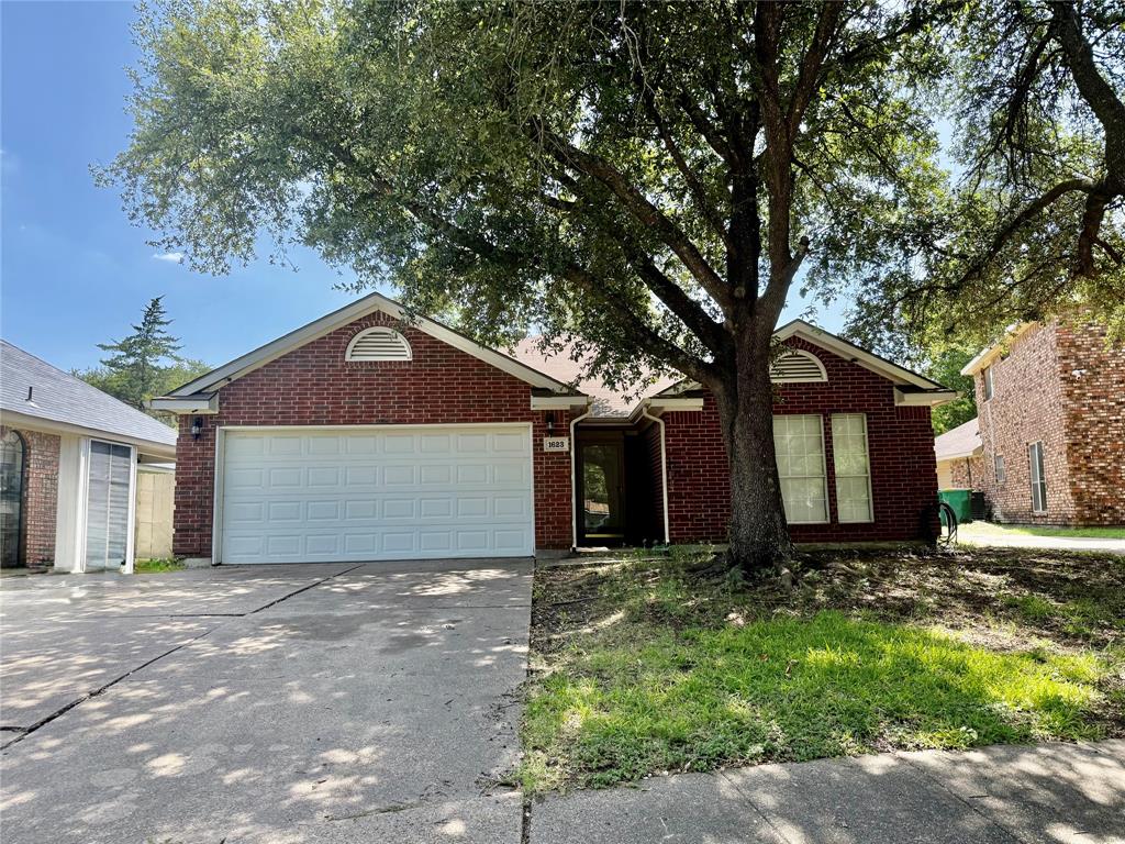 1623 Allen Drive