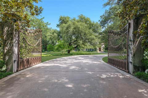 Photo of 5205 Park Lane, Dallas, TX 75220 (MLS # 21361620)