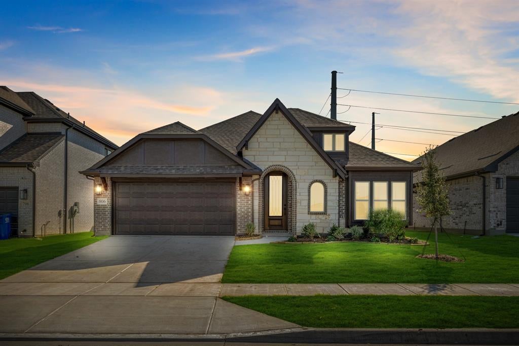 806 Alder Drive