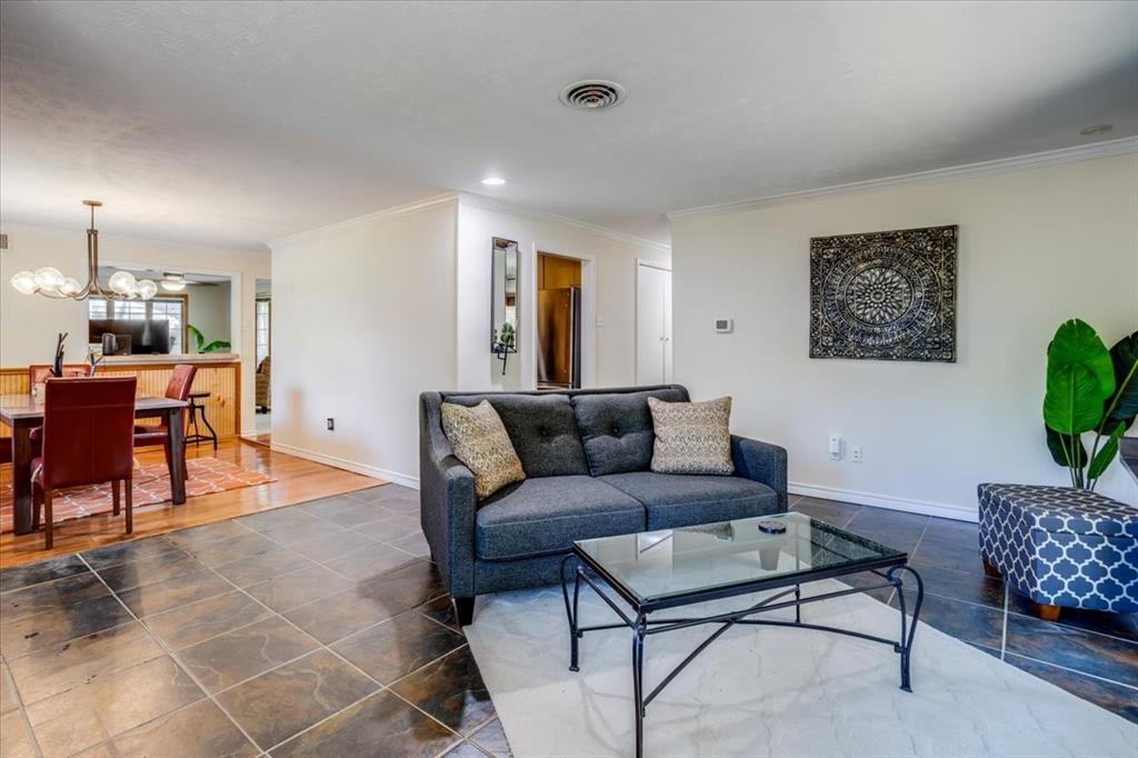 1231 Evergreen Drive