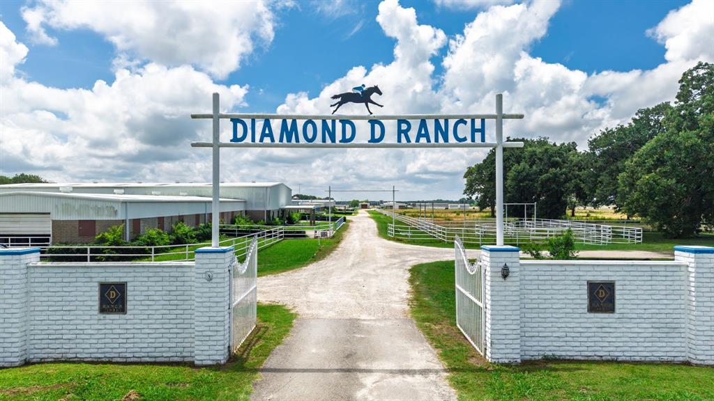 4509 Diamond D Road
