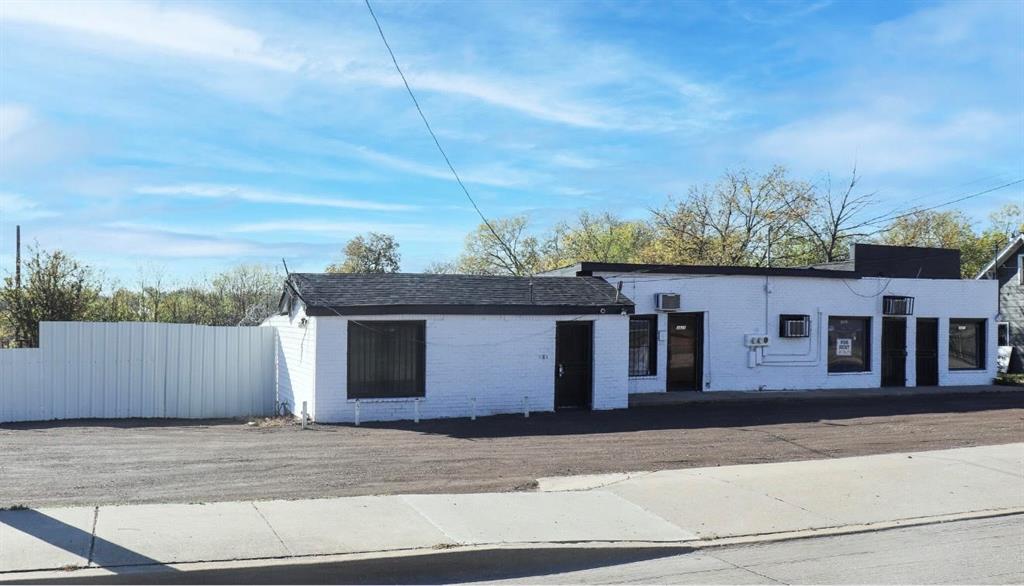 3827 S Lancaster Road