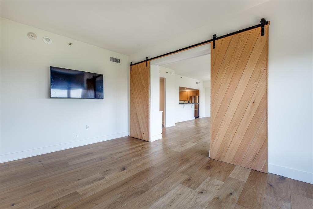 Latour Condo - Residential