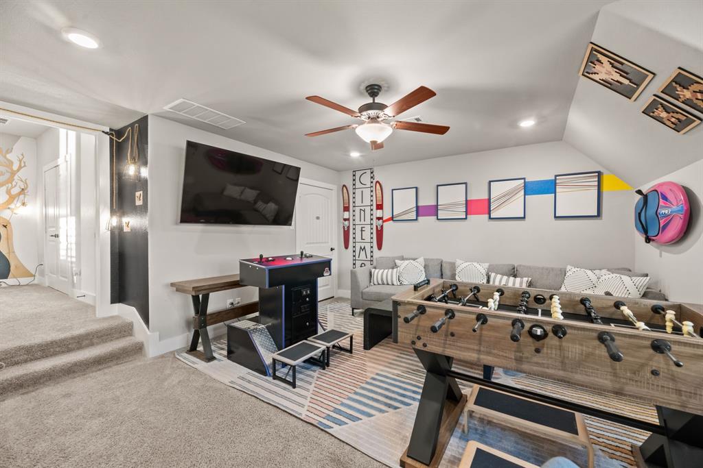 Streetman, Texas, 75859, United States, 6 Bedrooms Bedrooms, ,7 BathroomsBathrooms,Residential,Active,2052141