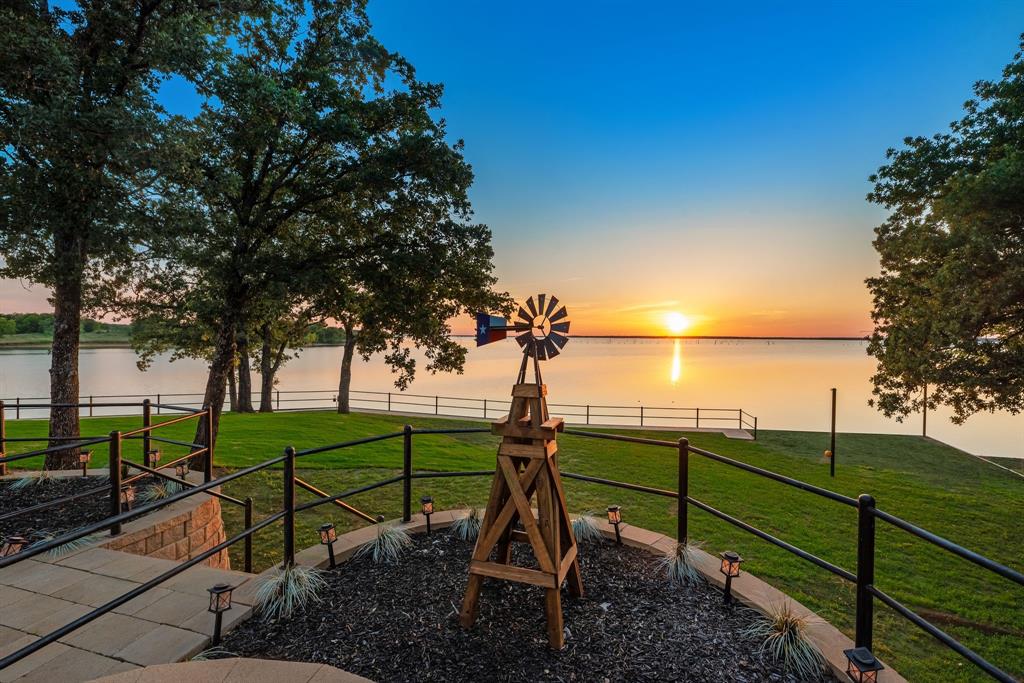 Streetman, Texas, 75859, United States, 6 Bedrooms Bedrooms, ,7 BathroomsBathrooms,Residential,Active,2052141