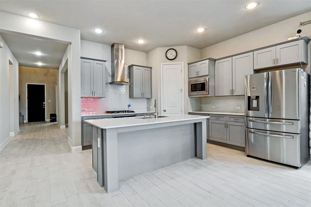 12679 Royal Oaks Lane