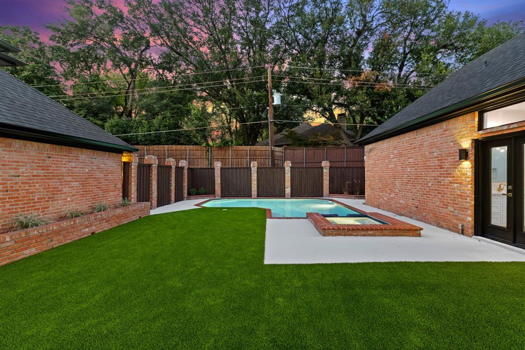 Briar Ridge Estates - Residential